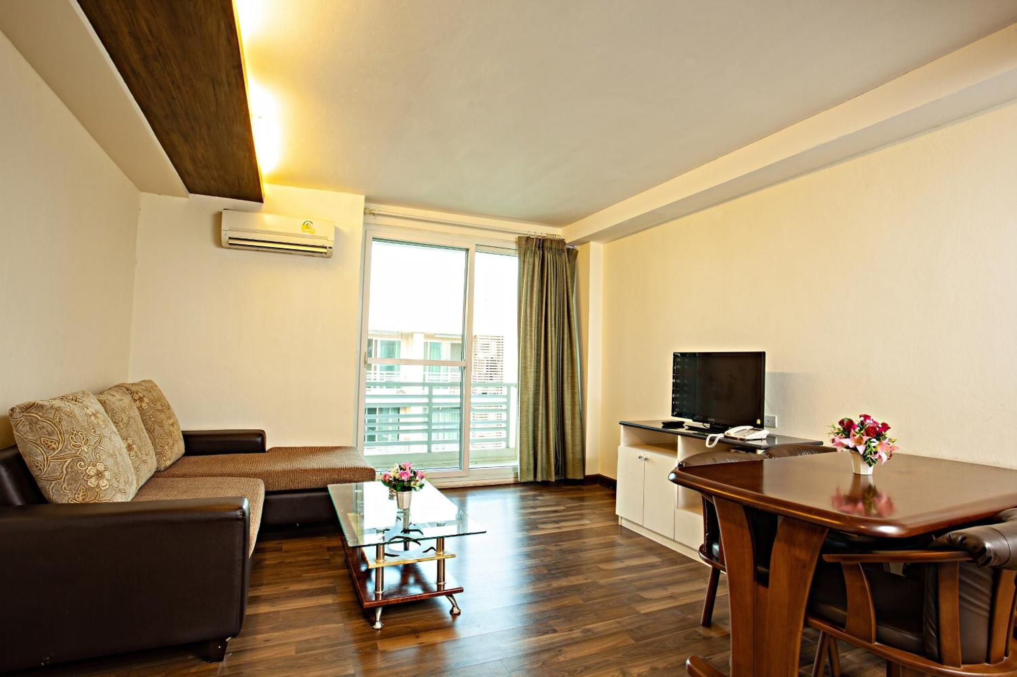 Tm Land Hotel Ayutthaya Exteriér fotografie